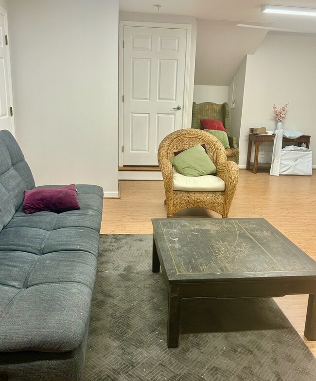 Building Photo - 116 Hanupaoa Pl