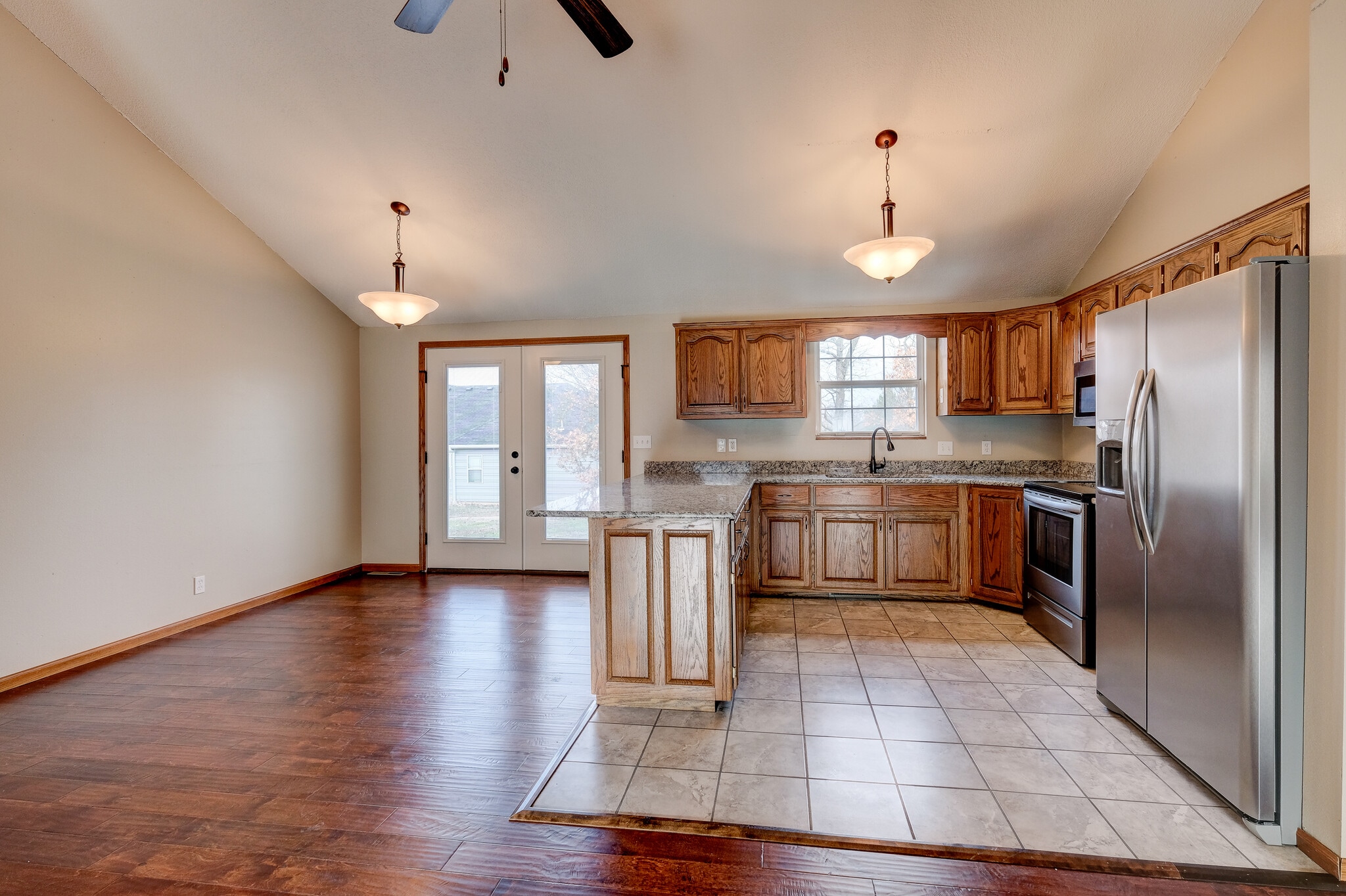 Building Photo - 325 Turf Ln