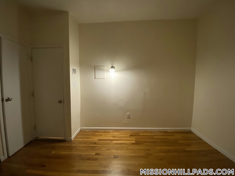 Building Photo - 51 S Huntington Ave