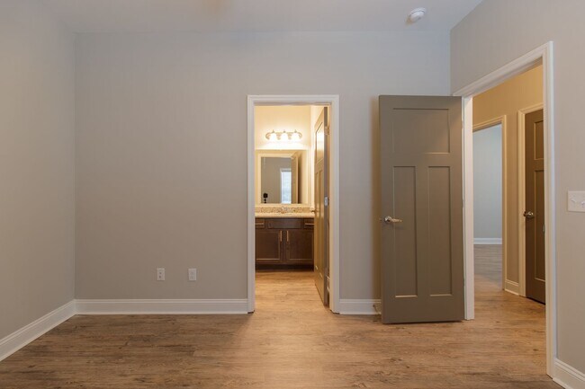 Building Photo - Beautiful duplex in Valdosta, Ga!