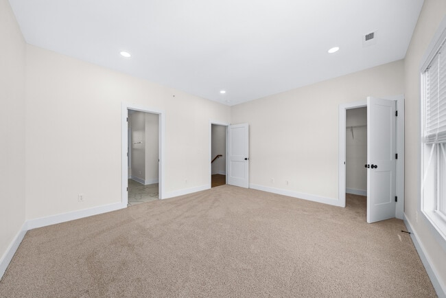 Building Photo - 1431 Spring Pointe Ln