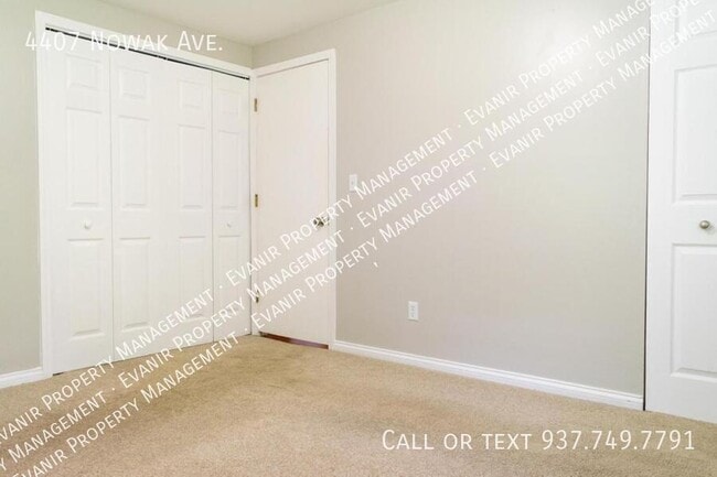 Building Photo - 4407 Nowak Ave