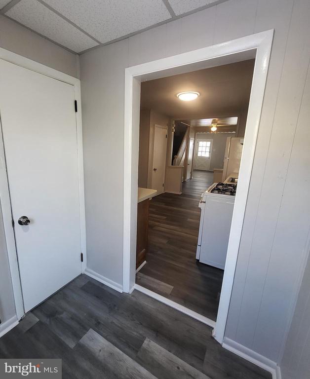 Building Photo - 4 W 2nd St