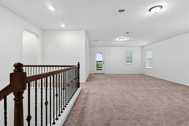 Building Photo - 4600 Ercolano Ln