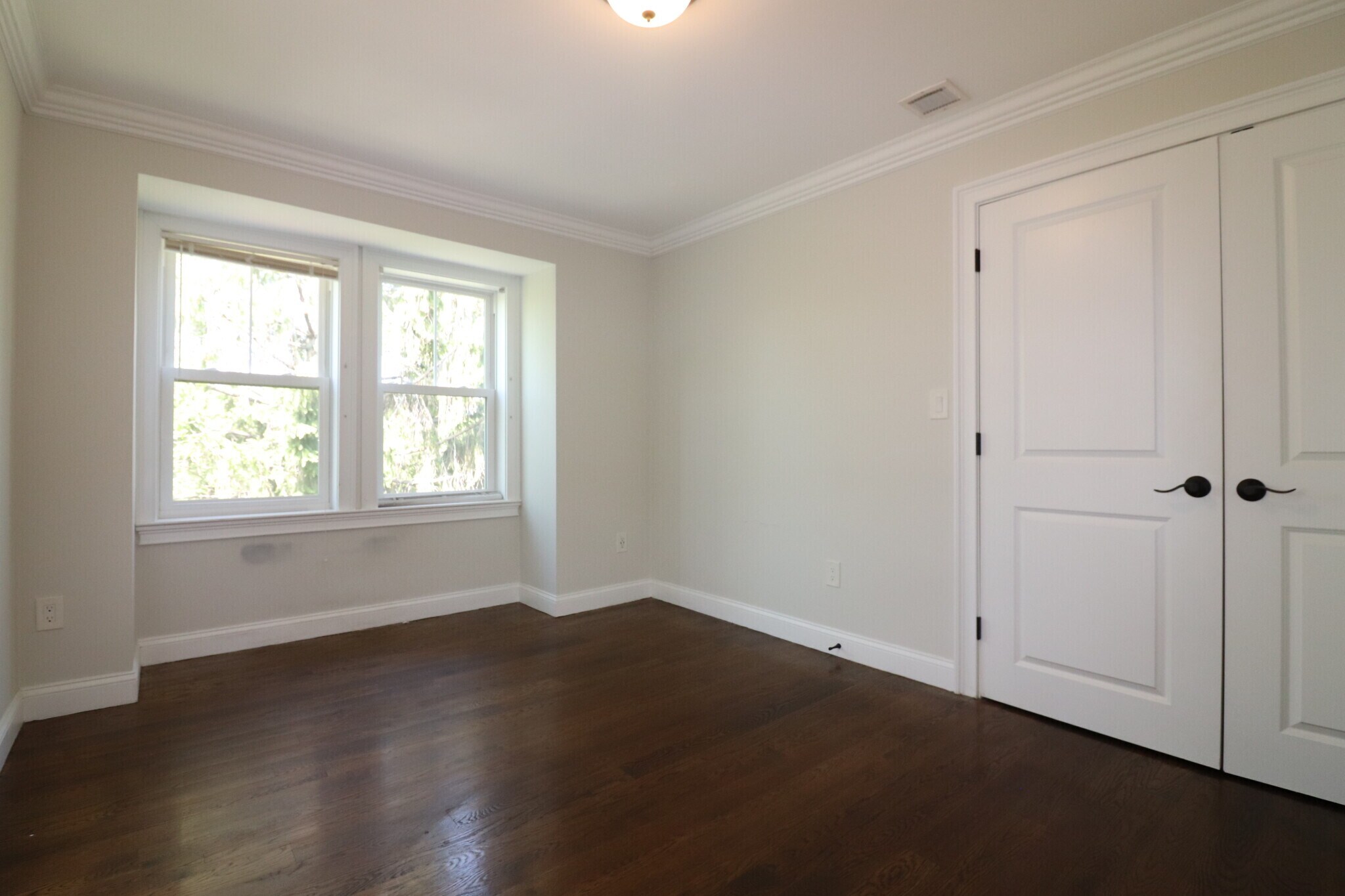 Building Photo - 8 Nira Ave