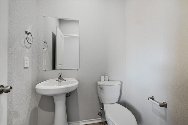 Building Photo - 16524 Cascading Pnes Ct