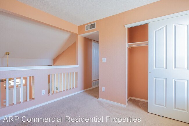 Building Photo - 3 br, 2.5 bath House - 11941 MESQUITE ROCK DR