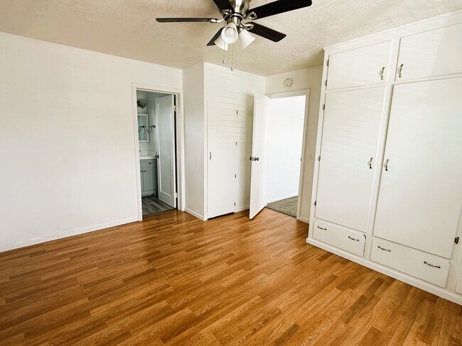 Building Photo - Welcome Home!