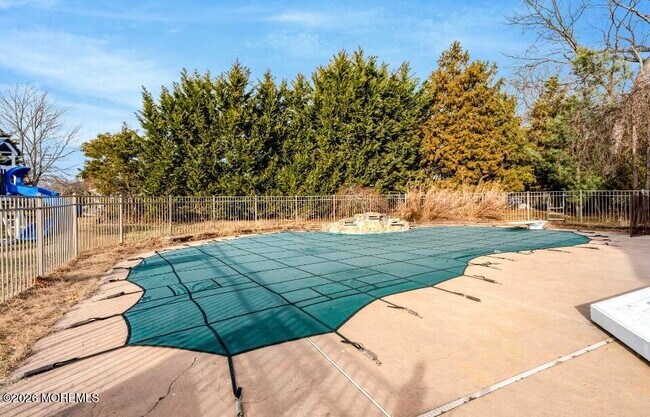 Building Photo - 28 Musket Ln