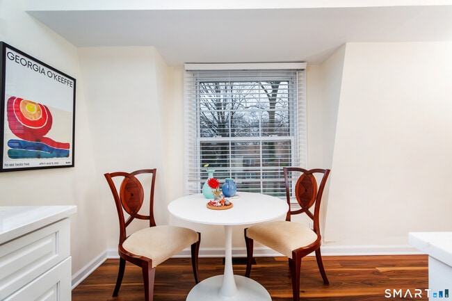 Building Photo - 245 Unquowa Rd