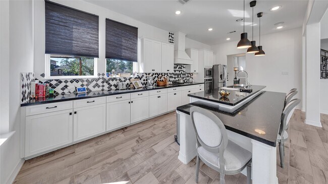 Building Photo - 33004 Durango Bay Ct