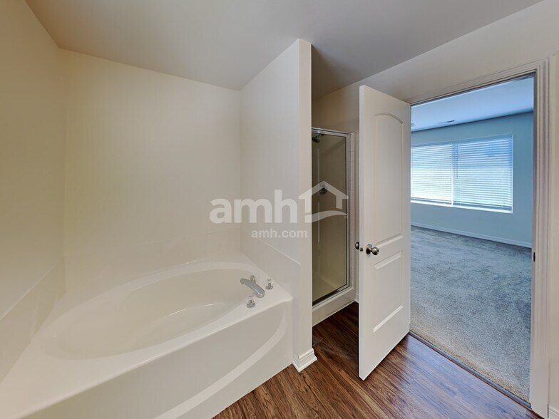 Building Photo - 13839 Ralph H Way