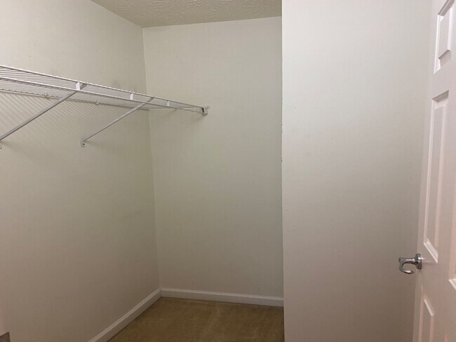 Building Photo - 219 Wild Flower Ln