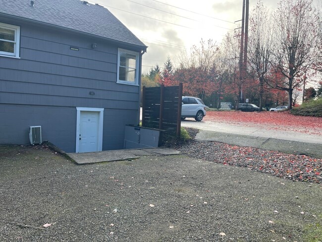 Building Photo - 3010 Bethel Rd SE