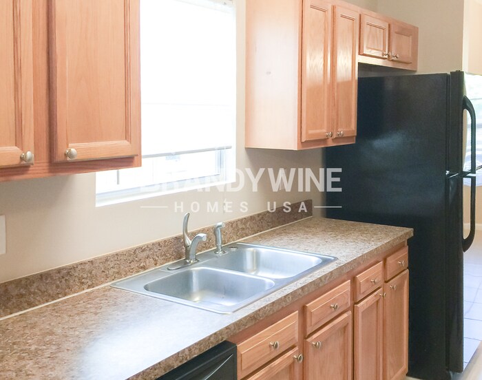 Building Photo - 8436 Kona Ave