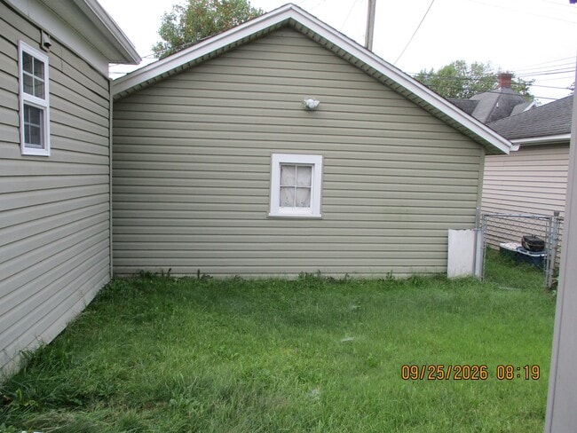 Building Photo - 611 Liberty Dr