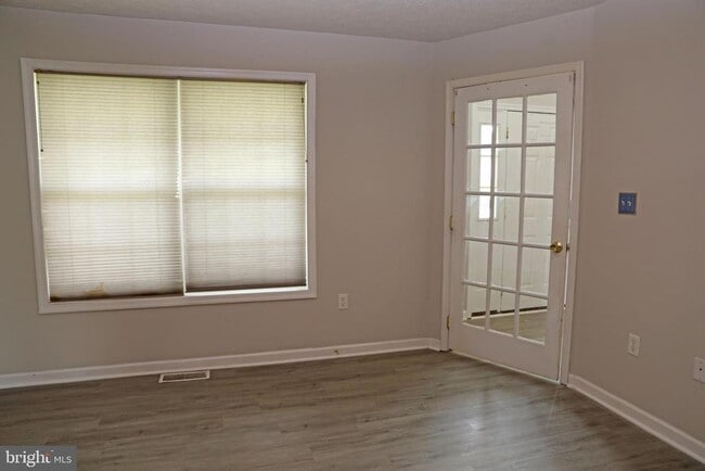 Building Photo - 307 Dinali Dr