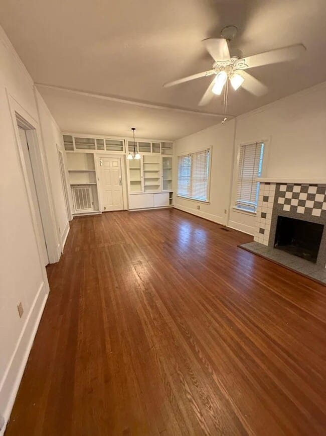 Building Photo - Charming Hillcrest 2-Bed Home with Modern Upgrades & Sunlit Living Spaces