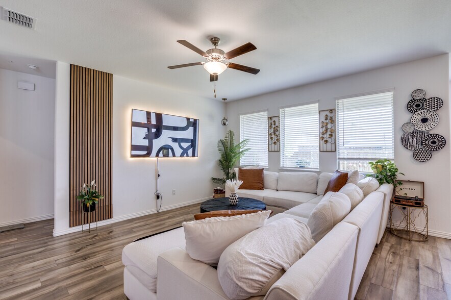 Building Photo - 3016 Riddler Way