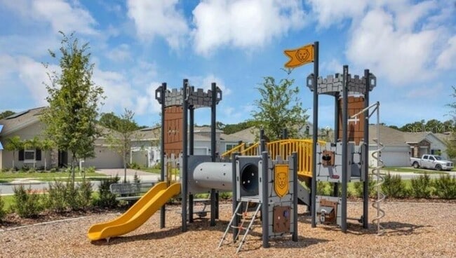 Building Photo - 2667 Skyline Lp