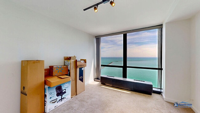 Building Photo - 910 N Lake Shore Dr