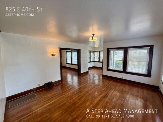 Building Photo - 825 E 40th St