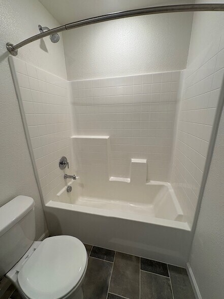 tub in bathroom - 7201 Star Trail Way