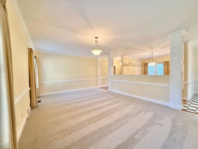 Building Photo - Charming 3BD, 2BA Raleigh Ranch-Style Home in a Quiet Neighborhood Near Crabtree Valley Mall, RDU...