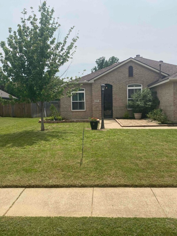 Building Photo - 1630 Cedar Elm Dr
