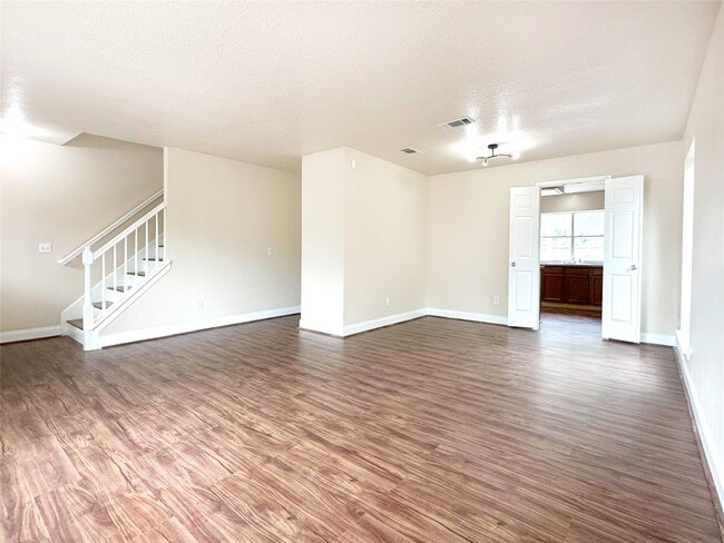 Building Photo - 20603 Apache Lake Dr