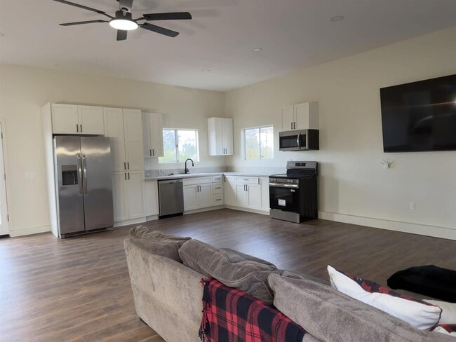 Building Photo - 2062 Valley Rim Rd