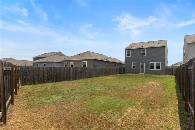 Building Photo - 336 Wonderful Life Way