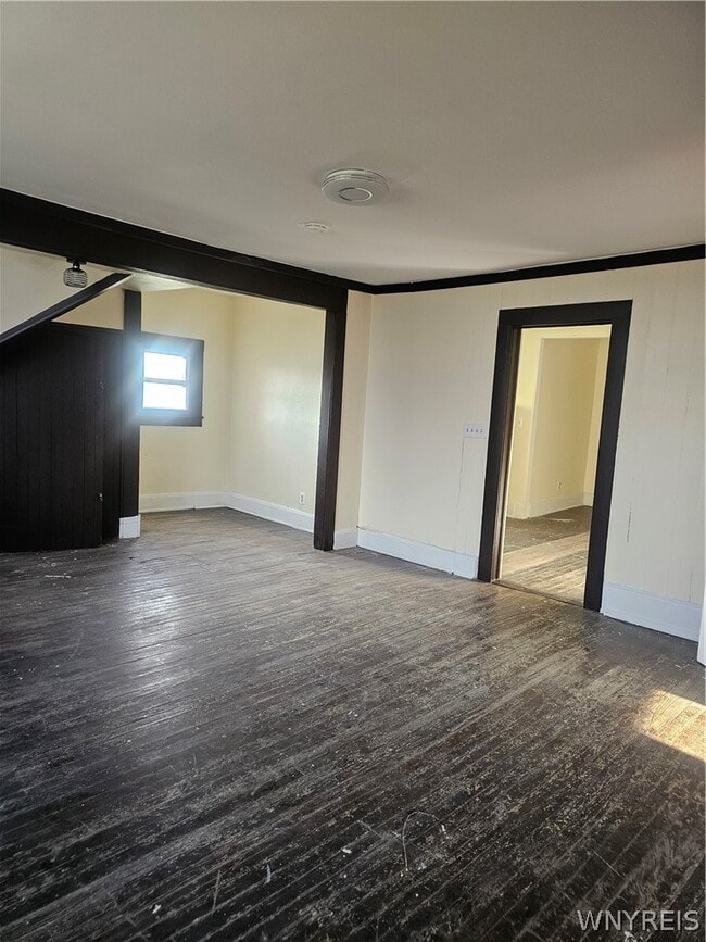 Building Photo - 714 Buffalo Ave