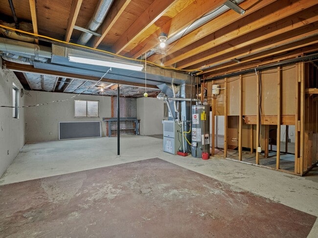 Building Photo - For Rent – Beautiful 4 Bedroom Home in Pal...