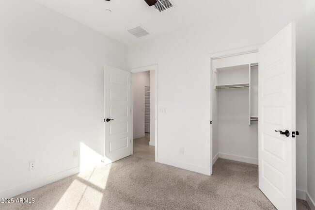 Building Photo - 12399 W Forest Pleasant Pl