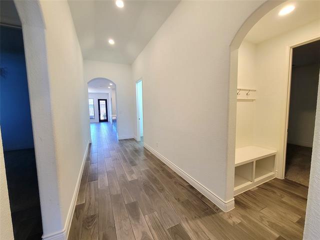 Building Photo - 8629 White River Trl