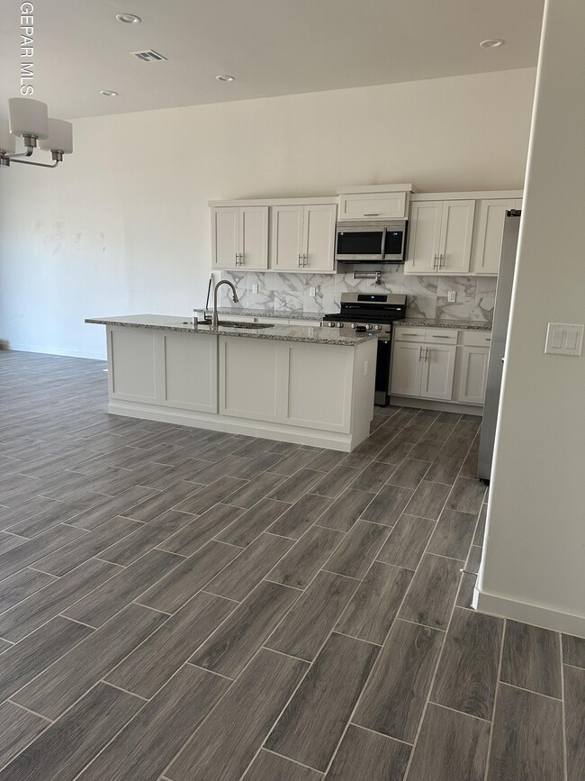 Building Photo - 51073 Sand Verbena Ave