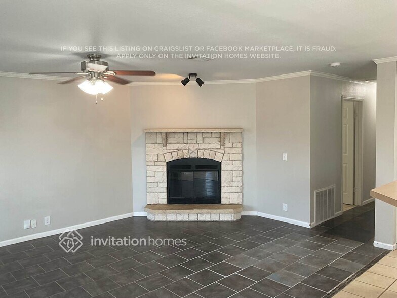 Building Photo - 6133 River Pointe Dr