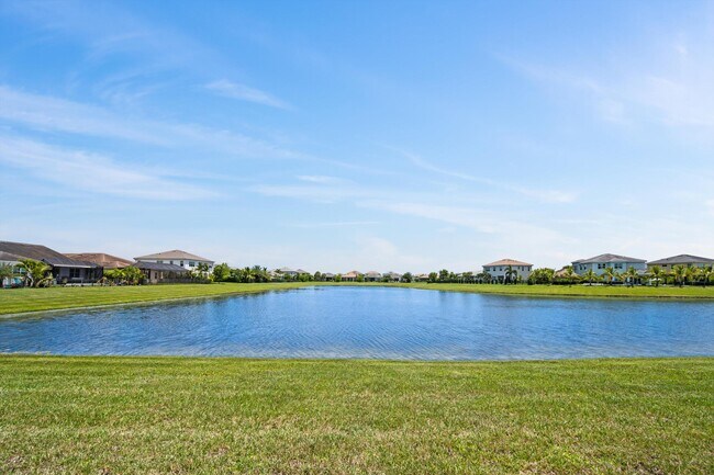Building Photo - 15934 Whippoorwill Cir