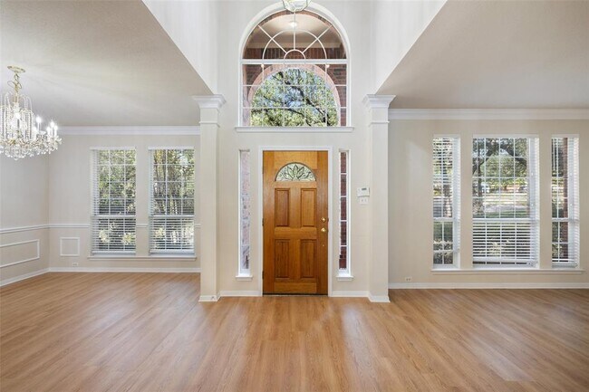 Building Photo - 11505 Leon Grande Cove