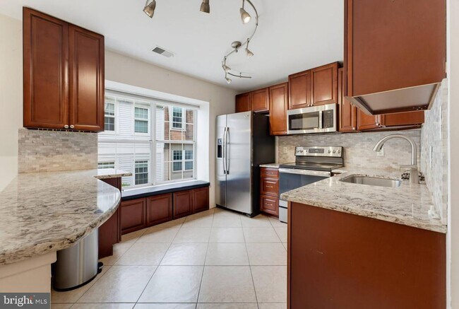 Building Photo - 10305 Bridgetown Pl