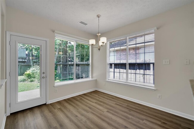 Building Photo - 59 Hidden Meadow Dr