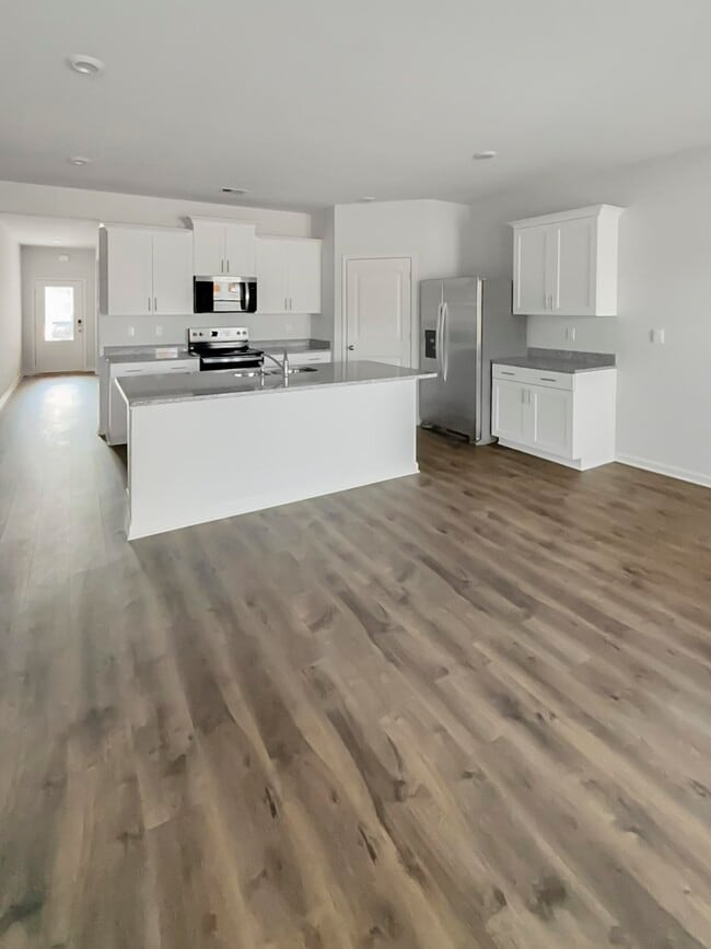 Building Photo - 275 Kipling Dr