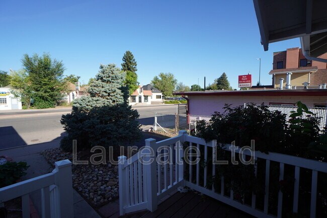 Building Photo - 3826 S Broadway