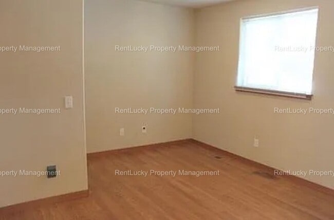 Building Photo - Beautifully Updated 3-Bedroom Home in Lynnwood – Convenient & Move-In Ready!