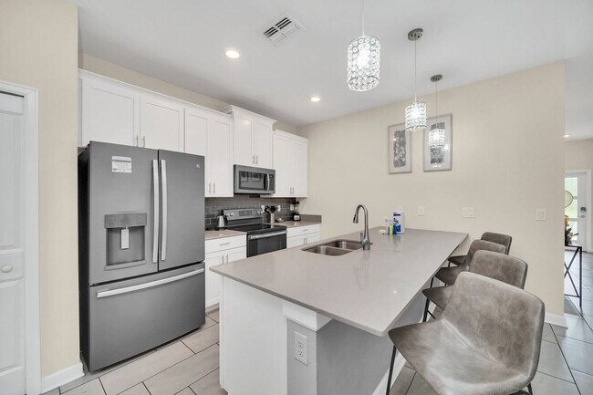 Building Photo - 780 Pebble Beach Dr