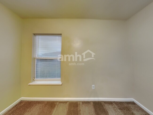 Building Photo - 76298 Long Pond Loop