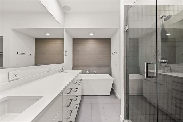 Building Photo - 3344 Miro Pl