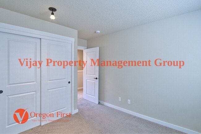 Building Photo - 410 SW Basilone Terrace