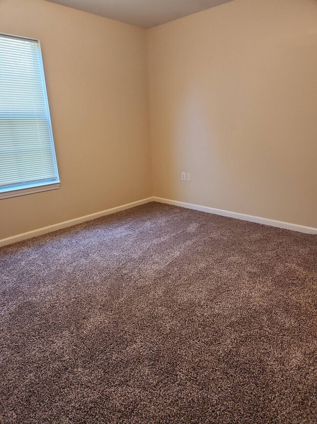 Building Photo - 5457 McClelland Dr